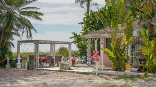 Apartamento Bright Beachfront Getaway Unit #6