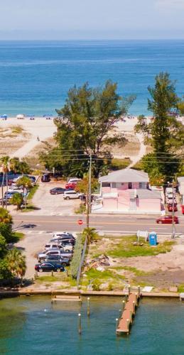 Apartamento Bright Beachfront Getaway Unit #6