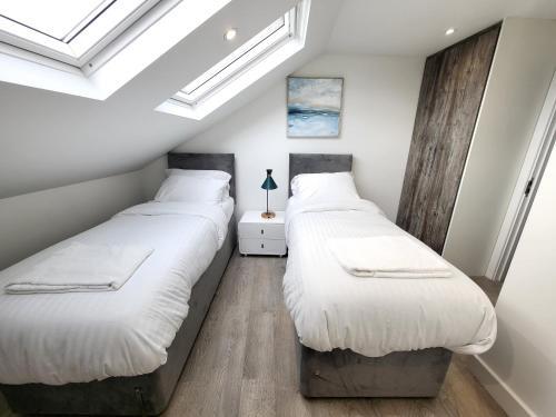 Lovely 4 Bedroom Centrally Located Apartment