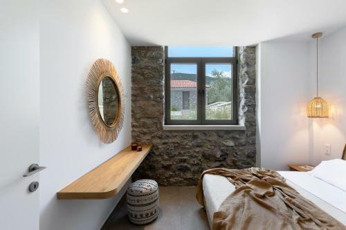 Lichnos Luxury Suites