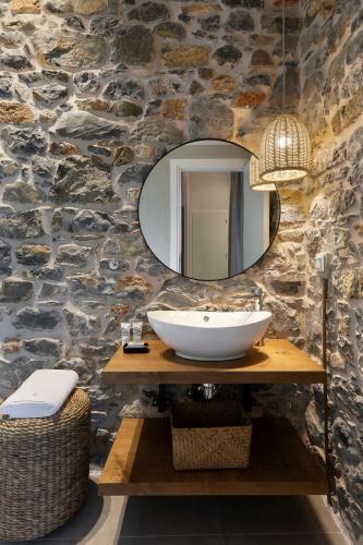 Lichnos Luxury Suites