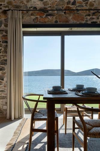 Lichnos Luxury Suites
