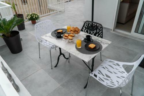 Sea View Luxury Apartment
