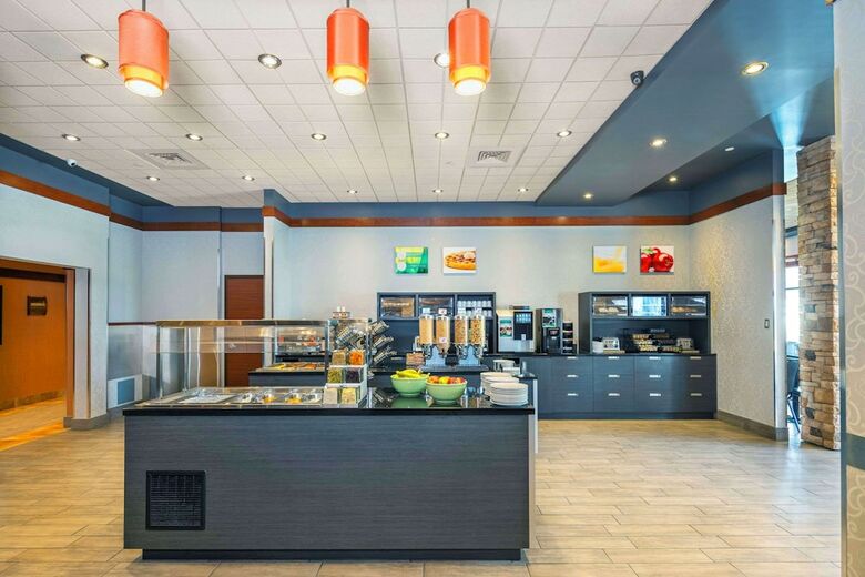 Hotel Quality Inn & Suites L�vis