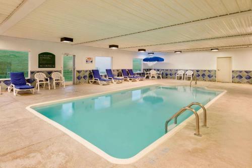 Posada Modern Inn & Suites - Lawrenceburg