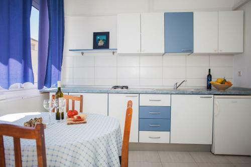 Apartments Barbara Tisno