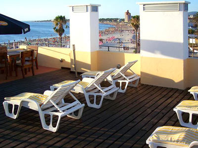 Hotel Genoves