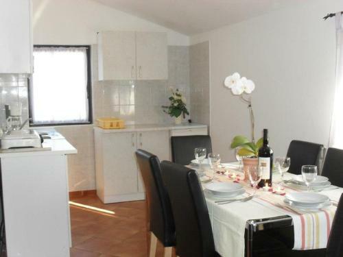 Apartments Miljak
