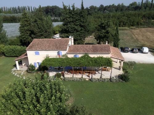 Bed & Breakfast Mas Clement - Chambre Et Table D'h�tes