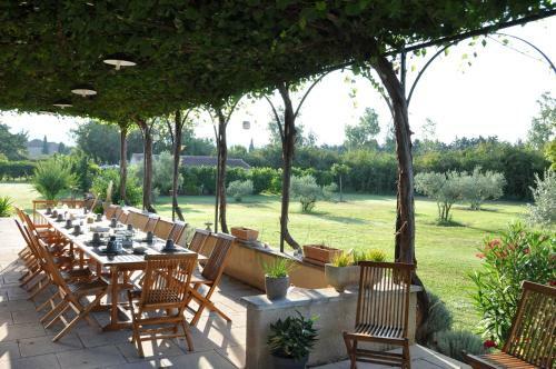 Bed & Breakfast Mas Clement - Chambre Et Table D'h�tes
