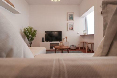 Sea View Apartment Near The Beach