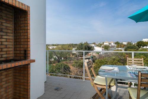 Beautiful Apartment With Terrace And A Pool