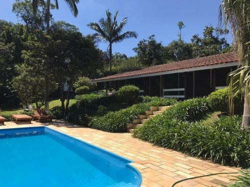 Lindo Chal� De Campo Com Piscina Em S�o Roque