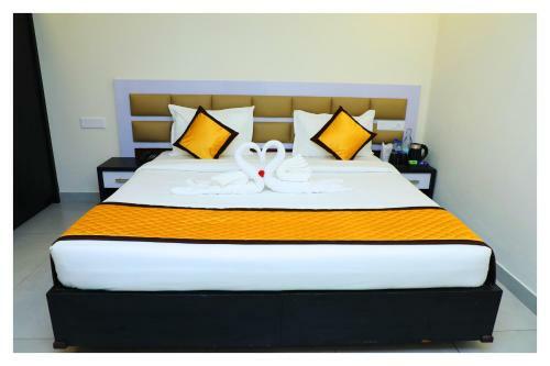 Hotel Clarks Inn Express ,sirkazhi