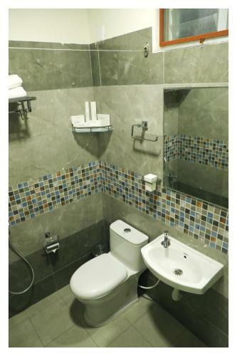Hotel Clarks Inn Express ,sirkazhi