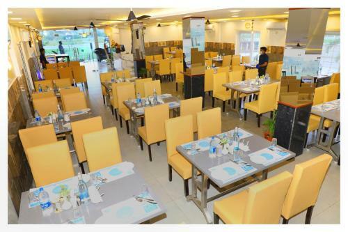 Hotel Clarks Inn Express ,sirkazhi