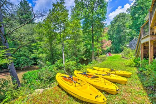 Riverside Dahlonega Home With Kayaks And Fire Pit