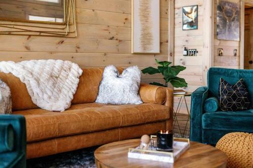 Boujee Lodge New Modern Luxury Retreat