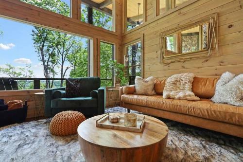 Boujee Lodge New Modern Luxury Retreat