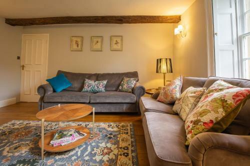 Grade II Listed House Near Chatsworth