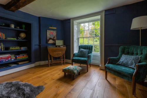 Grade II Listed House Near Chatsworth
