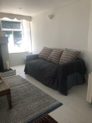 Gweek, Beautiful Apartment With Patio With Views