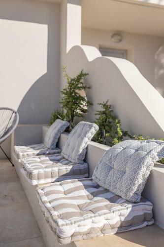 Traditional Seaview Villa In Santorini