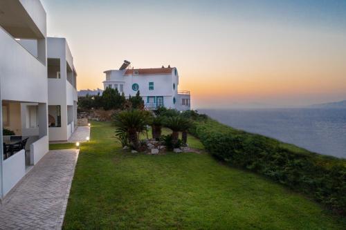 Island Hills Sea View Suite 1
