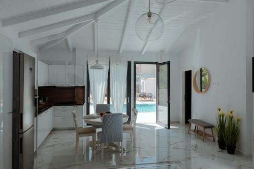 Selena One Luxury Villa With Private Swimming Pool