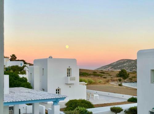 Cozy Cycladic Beach House - Persefoni