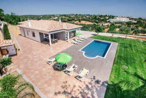 Villa Monte Dos Avos