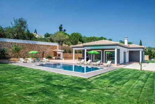 Villa Monte Dos Avos