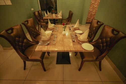 Surendra Trident Hotel