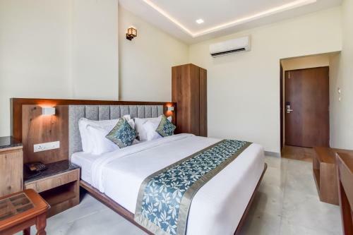 Ratnam By Vasudha Hotels