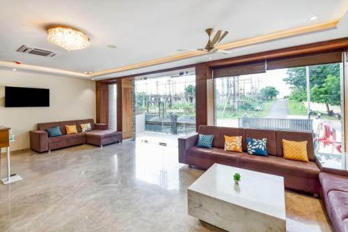 Ratnam By Vasudha Hotels