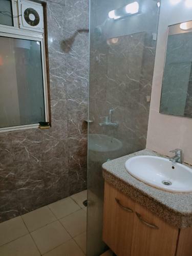 Luxury Peacefull Furnished Studio Apartment