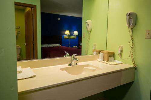 Motel Budget Host Inn