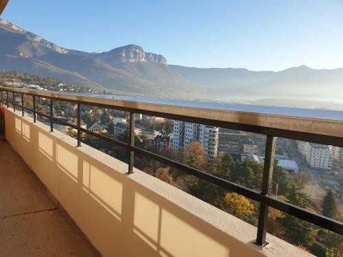 Apartamento Studio Avec Une Belle Vue Panoramique Sur Chamb�ry !
