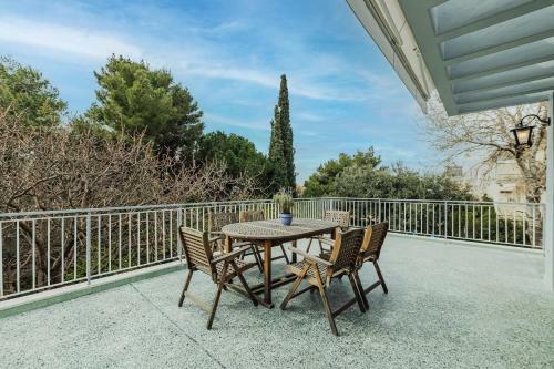 Villa Mk Luxury House Near Saronida's Center
