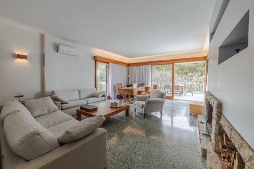 Villa Mk Luxury House Near Saronida's Center