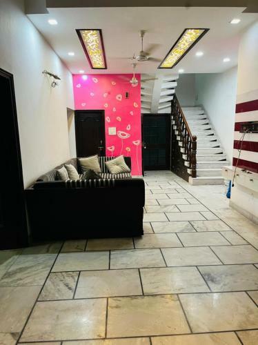 Villa Luxurious 4bhk Homestay