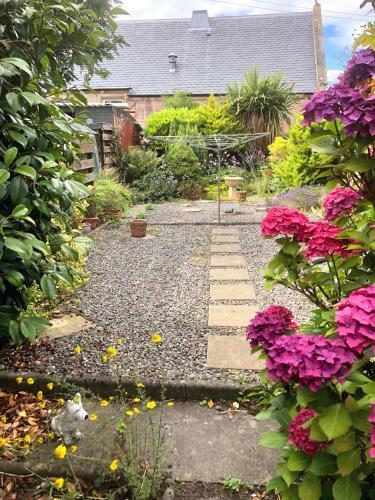 Tomnahurich Street House - 5 Pax