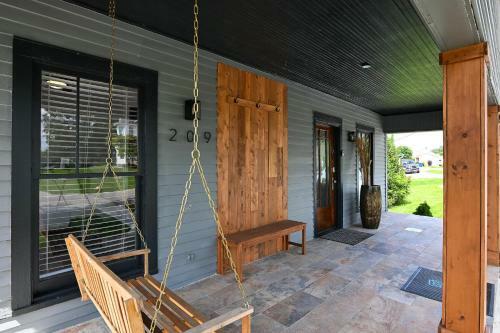 The Sunset Cottage By Ark - Lovely 3-bedroom Home