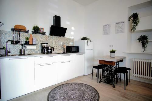 ?nostalgie Apartment L Innenstadt L Smart Tv L K�che