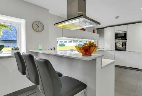 Villa No 8, Lawrence Hill