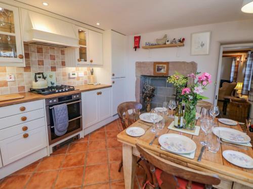 Hill Cottage