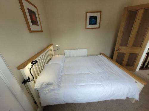 Character Cottage , Recently Refurbished In Moffat