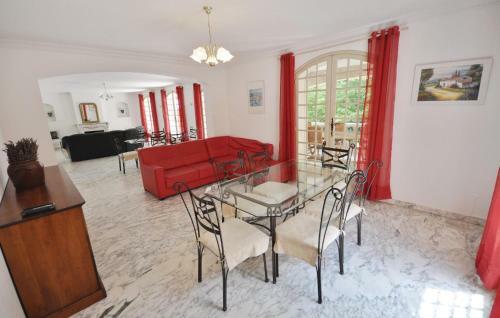 Apartment Chemin Jean Ghibaudo