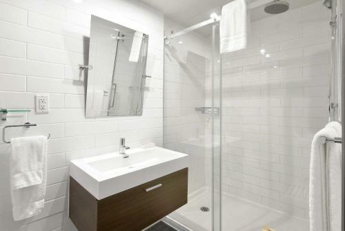 Posada Hotel �pik Montr�al
