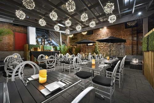 Posada Hotel �pik Montr�al
